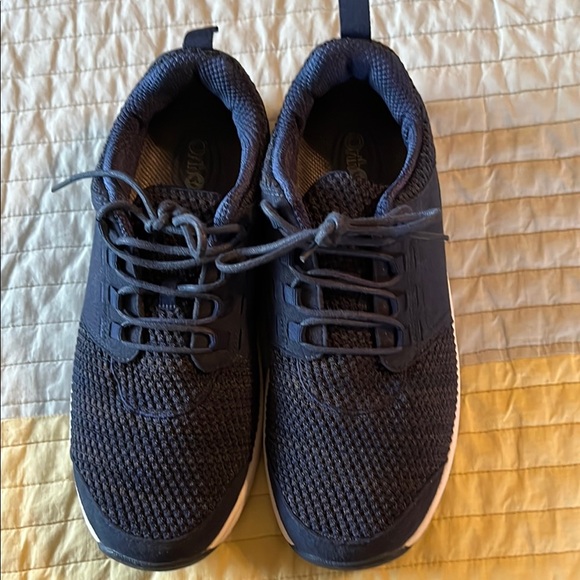 Ortho feet Blue Low-Top Athletic Shoes with Breathable Mesh - Picture 1 of 4